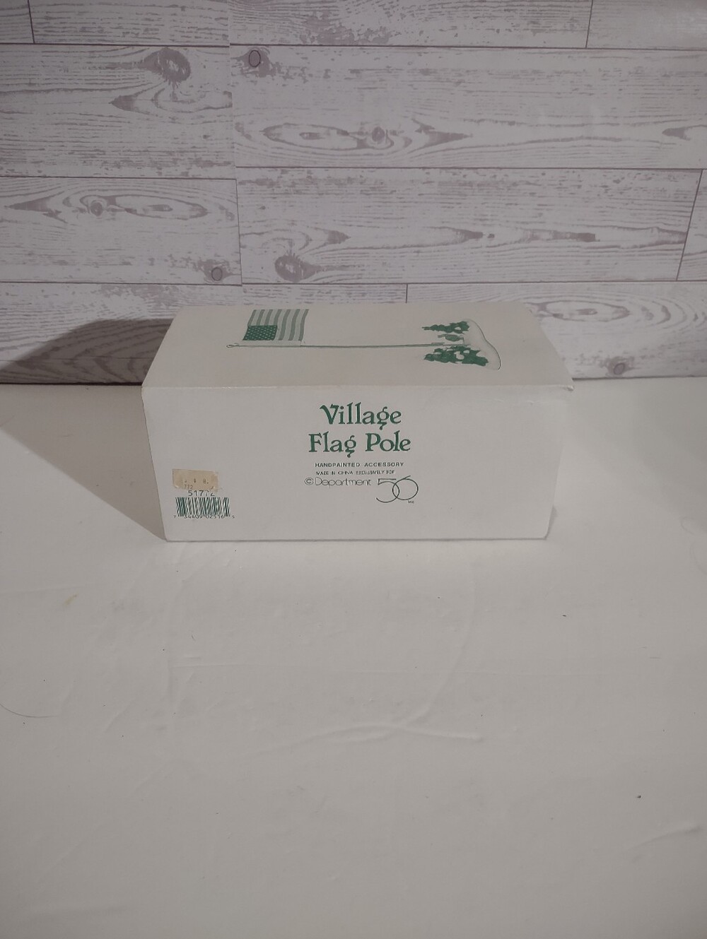 Department 56 Village Flag Pole Accessory (Item #5177)